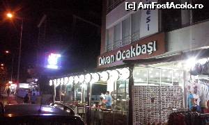 [P08] Restaurant Divan Ocakbasi » foto by bullet123
 - 
<span class="allrVoted glyphicon glyphicon-heart hidden" id="av631312"></span>
<a class="m-l-10 hidden" id="sv631312" onclick="voting_Foto_DelVot(,631312,18659)" role="button">șterge vot <span class="glyphicon glyphicon-remove"></span></a>
<a id="v9631312" class=" c-red"  onclick="voting_Foto_SetVot(631312)" role="button"><span class="glyphicon glyphicon-heart-empty"></span> <b>LIKE</b> = Votează poza</a> <img class="hidden"  id="f631312W9" src="/imagini/loader.gif" border="0" /><span class="AjErrMes hidden" id="e631312ErM"></span>