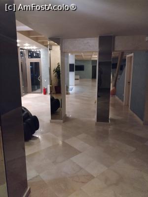 [P22] Receptia seara » foto by Teodor17
 - 
<span class="allrVoted glyphicon glyphicon-heart hidden" id="av1488712"></span>
<a class="m-l-10 hidden" id="sv1488712" onclick="voting_Foto_DelVot(,1488712,18688)" role="button">șterge vot <span class="glyphicon glyphicon-remove"></span></a>
<a id="v91488712" class=" c-red"  onclick="voting_Foto_SetVot(1488712)" role="button"><span class="glyphicon glyphicon-heart-empty"></span> <b>LIKE</b> = Votează poza</a> <img class="hidden"  id="f1488712W9" src="/imagini/loader.gif" border="0" /><span class="AjErrMes hidden" id="e1488712ErM"></span>