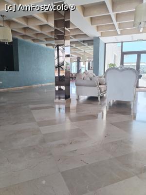 [P03] La receptie » foto by Teodor17
 - 
<span class="allrVoted glyphicon glyphicon-heart hidden" id="av1488693"></span>
<a class="m-l-10 hidden" id="sv1488693" onclick="voting_Foto_DelVot(,1488693,18688)" role="button">șterge vot <span class="glyphicon glyphicon-remove"></span></a>
<a id="v91488693" class=" c-red"  onclick="voting_Foto_SetVot(1488693)" role="button"><span class="glyphicon glyphicon-heart-empty"></span> <b>LIKE</b> = Votează poza</a> <img class="hidden"  id="f1488693W9" src="/imagini/loader.gif" border="0" /><span class="AjErrMes hidden" id="e1488693ErM"></span>