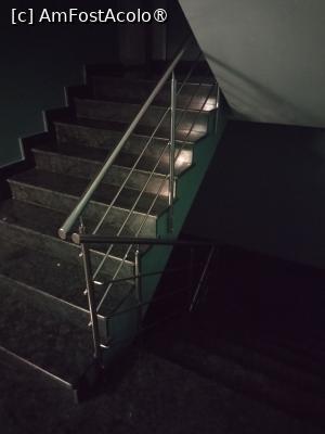 [P41] Casa scarii » foto by Teodor17
 - 
<span class="allrVoted glyphicon glyphicon-heart hidden" id="av1488731"></span>
<a class="m-l-10 hidden" id="sv1488731" onclick="voting_Foto_DelVot(,1488731,18688)" role="button">șterge vot <span class="glyphicon glyphicon-remove"></span></a>
<a id="v91488731" class=" c-red"  onclick="voting_Foto_SetVot(1488731)" role="button"><span class="glyphicon glyphicon-heart-empty"></span> <b>LIKE</b> = Votează poza</a> <img class="hidden"  id="f1488731W9" src="/imagini/loader.gif" border="0" /><span class="AjErrMes hidden" id="e1488731ErM"></span>