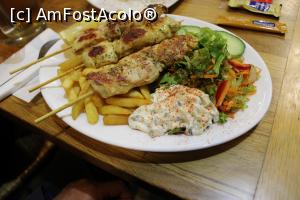 [P22] Chania, Tasty Souvlaki Grill, Souvlaki de pui, cu cartofi prăjiți, salată și tzatziki » foto by mprofeanu
 - 
<span class="allrVoted glyphicon glyphicon-heart hidden" id="av1265901"></span>
<a class="m-l-10 hidden" id="sv1265901" onclick="voting_Foto_DelVot(,1265901,18732)" role="button">șterge vot <span class="glyphicon glyphicon-remove"></span></a>
<a id="v91265901" class=" c-red"  onclick="voting_Foto_SetVot(1265901)" role="button"><span class="glyphicon glyphicon-heart-empty"></span> <b>LIKE</b> = Votează poza</a> <img class="hidden"  id="f1265901W9" src="/imagini/loader.gif" border="0" /><span class="AjErrMes hidden" id="e1265901ErM"></span>