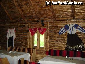 [P01] Salonul/sala de mese rustica construita separat in cadrul complexului » foto by Testosu'
 - 
<span class="allrVoted glyphicon glyphicon-heart hidden" id="av635955"></span>
<a class="m-l-10 hidden" id="sv635955" onclick="voting_Foto_DelVot(,635955,18748)" role="button">șterge vot <span class="glyphicon glyphicon-remove"></span></a>
<a id="v9635955" class=" c-red"  onclick="voting_Foto_SetVot(635955)" role="button"><span class="glyphicon glyphicon-heart-empty"></span> <b>LIKE</b> = Votează poza</a> <img class="hidden"  id="f635955W9" src="/imagini/loader.gif" border="0" /><span class="AjErrMes hidden" id="e635955ErM"></span>