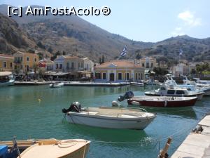 [P38] Pe mare, la Symi - Portul.  » foto by iulianic
 - 
<span class="allrVoted glyphicon glyphicon-heart hidden" id="av1020870"></span>
<a class="m-l-10 hidden" id="sv1020870" onclick="voting_Foto_DelVot(,1020870,18817)" role="button">șterge vot <span class="glyphicon glyphicon-remove"></span></a>
<a id="v91020870" class=" c-red"  onclick="voting_Foto_SetVot(1020870)" role="button"><span class="glyphicon glyphicon-heart-empty"></span> <b>LIKE</b> = Votează poza</a> <img class="hidden"  id="f1020870W9" src="/imagini/loader.gif" border="0" /><span class="AjErrMes hidden" id="e1020870ErM"></span>