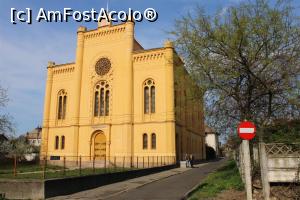 [P53] Carei, Sinagoga neologă » foto by mprofeanu
 - 
<span class="allrVoted glyphicon glyphicon-heart hidden" id="av1069688"></span>
<a class="m-l-10 hidden" id="sv1069688" onclick="voting_Foto_DelVot(,1069688,18846)" role="button">șterge vot <span class="glyphicon glyphicon-remove"></span></a>
<a id="v91069688" class=" c-red"  onclick="voting_Foto_SetVot(1069688)" role="button"><span class="glyphicon glyphicon-heart-empty"></span> <b>LIKE</b> = Votează poza</a> <img class="hidden"  id="f1069688W9" src="/imagini/loader.gif" border="0" /><span class="AjErrMes hidden" id="e1069688ErM"></span>