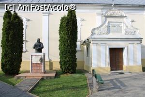 [P76] Biserica Reformată cu bustul lui Károlyi Gáspár și intrarea » foto by mprofeanu
 - 
<span class="allrVoted glyphicon glyphicon-heart hidden" id="av1069711"></span>
<a class="m-l-10 hidden" id="sv1069711" onclick="voting_Foto_DelVot(,1069711,18846)" role="button">șterge vot <span class="glyphicon glyphicon-remove"></span></a>
<a id="v91069711" class=" c-red"  onclick="voting_Foto_SetVot(1069711)" role="button"><span class="glyphicon glyphicon-heart-empty"></span> <b>LIKE</b> = Votează poza</a> <img class="hidden"  id="f1069711W9" src="/imagini/loader.gif" border="0" /><span class="AjErrMes hidden" id="e1069711ErM"></span>