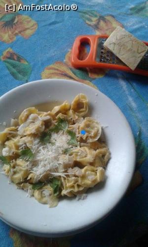 [P04] tortellini cu parmezan » foto by complicata
 - 
<span class="allrVoted glyphicon glyphicon-heart hidden" id="av820927"></span>
<a class="m-l-10 hidden" id="sv820927" onclick="voting_Foto_DelVot(,820927,18913)" role="button">șterge vot <span class="glyphicon glyphicon-remove"></span></a>
<a id="v9820927" class=" c-red"  onclick="voting_Foto_SetVot(820927)" role="button"><span class="glyphicon glyphicon-heart-empty"></span> <b>LIKE</b> = Votează poza</a> <img class="hidden"  id="f820927W9" src="/imagini/loader.gif" border="0" /><span class="AjErrMes hidden" id="e820927ErM"></span>