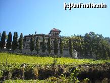 [P11] Castelul Cantacuzino vedere din fata grotei antropice » foto by catalinalupu
 - 
<span class="allrVoted glyphicon glyphicon-heart hidden" id="av140055"></span>
<a class="m-l-10 hidden" id="sv140055" onclick="voting_Foto_DelVot(,140055,18916)" role="button">șterge vot <span class="glyphicon glyphicon-remove"></span></a>
<a id="v9140055" class=" c-red"  onclick="voting_Foto_SetVot(140055)" role="button"><span class="glyphicon glyphicon-heart-empty"></span> <b>LIKE</b> = Votează poza</a> <img class="hidden"  id="f140055W9" src="/imagini/loader.gif" border="0" /><span class="AjErrMes hidden" id="e140055ErM"></span>
