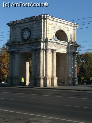 [P07] Arcul de Triumf » foto by horciagrodica
 - 
<span class="allrVoted glyphicon glyphicon-heart hidden" id="av1021804"></span>
<a class="m-l-10 hidden" id="sv1021804" onclick="voting_Foto_DelVot(,1021804,18928)" role="button">șterge vot <span class="glyphicon glyphicon-remove"></span></a>
<a id="v91021804" class=" c-red"  onclick="voting_Foto_SetVot(1021804)" role="button"><span class="glyphicon glyphicon-heart-empty"></span> <b>LIKE</b> = Votează poza</a> <img class="hidden"  id="f1021804W9" src="/imagini/loader.gif" border="0" /><span class="AjErrMes hidden" id="e1021804ErM"></span>