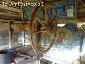 [P21] Fântână-troiță în zona satului Arinișu din Deal.  » foto by tata123 🔱
 - 
<span class="allrVoted glyphicon glyphicon-heart hidden" id="av1132074"></span>
<a class="m-l-10 hidden" id="sv1132074" onclick="voting_Foto_DelVot(,1132074,19120)" role="button">șterge vot <span class="glyphicon glyphicon-remove"></span></a>
<a id="v91132074" class=" c-red"  onclick="voting_Foto_SetVot(1132074)" role="button"><span class="glyphicon glyphicon-heart-empty"></span> <b>LIKE</b> = Votează poza</a> <img class="hidden"  id="f1132074W9" src="/imagini/loader.gif" border="0" /><span class="AjErrMes hidden" id="e1132074ErM"></span>
