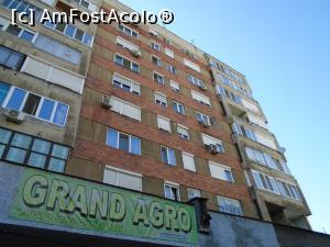 [P01] Central Apartment Oradea: așa arată blocul.  » foto by Carmen Ion
 - 
<span class="allrVoted glyphicon glyphicon-heart hidden" id="av1117390"></span>
<a class="m-l-10 hidden" id="sv1117390" onclick="voting_Foto_DelVot(,1117390,19143)" role="button">șterge vot <span class="glyphicon glyphicon-remove"></span></a>
<a id="v91117390" class=" c-red"  onclick="voting_Foto_SetVot(1117390)" role="button"><span class="glyphicon glyphicon-heart-empty"></span> <b>LIKE</b> = Votează poza</a> <img class="hidden"  id="f1117390W9" src="/imagini/loader.gif" border="0" /><span class="AjErrMes hidden" id="e1117390ErM"></span>