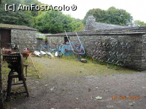 [P63] Bunratty - Folk Park.  » foto by iulianic
 - 
<span class="allrVoted glyphicon glyphicon-heart hidden" id="av803003"></span>
<a class="m-l-10 hidden" id="sv803003" onclick="voting_Foto_DelVot(,803003,19173)" role="button">șterge vot <span class="glyphicon glyphicon-remove"></span></a>
<a id="v9803003" class=" c-red"  onclick="voting_Foto_SetVot(803003)" role="button"><span class="glyphicon glyphicon-heart-empty"></span> <b>LIKE</b> = Votează poza</a> <img class="hidden"  id="f803003W9" src="/imagini/loader.gif" border="0" /><span class="AjErrMes hidden" id="e803003ErM"></span>