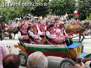 [P45] Parada de încheiere a Festivalului Trandafirilor, Kazanlâk » foto by crismis
 - 
<span class="allrVoted glyphicon glyphicon-heart hidden" id="av960305"></span>
<a class="m-l-10 hidden" id="sv960305" onclick="voting_Foto_DelVot(,960305,19408)" role="button">șterge vot <span class="glyphicon glyphicon-remove"></span></a>
<a id="v9960305" class=" c-red"  onclick="voting_Foto_SetVot(960305)" role="button"><span class="glyphicon glyphicon-heart-empty"></span> <b>LIKE</b> = Votează poza</a> <img class="hidden"  id="f960305W9" src="/imagini/loader.gif" border="0" /><span class="AjErrMes hidden" id="e960305ErM"></span>