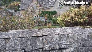 [P24] Altă casă de tip cottage din satul Bibury, ținutul Cotswolds, Anglia.  » foto by traian.leuca †
 - 
<span class="allrVoted glyphicon glyphicon-heart hidden" id="av693347"></span>
<a class="m-l-10 hidden" id="sv693347" onclick="voting_Foto_DelVot(,693347,19672)" role="button">șterge vot <span class="glyphicon glyphicon-remove"></span></a>
<a id="v9693347" class=" c-red"  onclick="voting_Foto_SetVot(693347)" role="button"><span class="glyphicon glyphicon-heart-empty"></span> <b>LIKE</b> = Votează poza</a> <img class="hidden"  id="f693347W9" src="/imagini/loader.gif" border="0" /><span class="AjErrMes hidden" id="e693347ErM"></span>