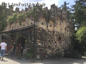 [P03] Castelul si Crama Rametz - cred ca aici trebuie sa intram » foto by mishu
 - 
<span class="allrVoted glyphicon glyphicon-heart hidden" id="av1169819"></span>
<a class="m-l-10 hidden" id="sv1169819" onclick="voting_Foto_DelVot(,1169819,19867)" role="button">șterge vot <span class="glyphicon glyphicon-remove"></span></a>
<a id="v91169819" class=" c-red"  onclick="voting_Foto_SetVot(1169819)" role="button"><span class="glyphicon glyphicon-heart-empty"></span> <b>LIKE</b> = Votează poza</a> <img class="hidden"  id="f1169819W9" src="/imagini/loader.gif" border="0" /><span class="AjErrMes hidden" id="e1169819ErM"></span>