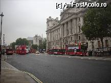 [P07] Autobuzele supraetajate in Londra » foto by georgiana
 - 
<span class="allrVoted glyphicon glyphicon-heart hidden" id="av48464"></span>
<a class="m-l-10 hidden" id="sv48464" onclick="voting_Foto_DelVot(,48464,19896)" role="button">șterge vot <span class="glyphicon glyphicon-remove"></span></a>
<a id="v948464" class=" c-red"  onclick="voting_Foto_SetVot(48464)" role="button"><span class="glyphicon glyphicon-heart-empty"></span> <b>LIKE</b> = Votează poza</a> <img class="hidden"  id="f48464W9" src="/imagini/loader.gif" border="0" /><span class="AjErrMes hidden" id="e48464ErM"></span>