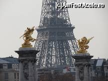 [P05] Turnul Eiffel, vazut de pe podul Alexandre III » foto by dorgo
 - 
<span class="allrVoted glyphicon glyphicon-heart hidden" id="av478117"></span>
<a class="m-l-10 hidden" id="sv478117" onclick="voting_Foto_DelVot(,478117,19911)" role="button">șterge vot <span class="glyphicon glyphicon-remove"></span></a>
<a id="v9478117" class=" c-red"  onclick="voting_Foto_SetVot(478117)" role="button"><span class="glyphicon glyphicon-heart-empty"></span> <b>LIKE</b> = Votează poza</a> <img class="hidden"  id="f478117W9" src="/imagini/loader.gif" border="0" /><span class="AjErrMes hidden" id="e478117ErM"></span>