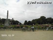 [P19] Jardin du Luxembourg. Vedere spre sud. În stânga, monumentul Scheurer-Kestner » foto by Costi
 - 
<span class="allrVoted glyphicon glyphicon-heart hidden" id="av30455"></span>
<a class="m-l-10 hidden" id="sv30455" onclick="voting_Foto_DelVot(,30455,19912)" role="button">șterge vot <span class="glyphicon glyphicon-remove"></span></a>
<a id="v930455" class=" c-red"  onclick="voting_Foto_SetVot(30455)" role="button"><span class="glyphicon glyphicon-heart-empty"></span> <b>LIKE</b> = Votează poza</a> <img class="hidden"  id="f30455W9" src="/imagini/loader.gif" border="0" /><span class="AjErrMes hidden" id="e30455ErM"></span>