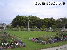 [P21] Jardin du Luxembourg, latura estică. În vîrful coloanei, statuia lui David » foto by Costi
 - 
<span class="allrVoted glyphicon glyphicon-heart hidden" id="av30462"></span>
<a class="m-l-10 hidden" id="sv30462" onclick="voting_Foto_DelVot(,30462,19912)" role="button">șterge vot <span class="glyphicon glyphicon-remove"></span></a>
<a id="v930462" class=" c-red"  onclick="voting_Foto_SetVot(30462)" role="button"><span class="glyphicon glyphicon-heart-empty"></span> <b>LIKE</b> = Votează poza</a> <img class="hidden"  id="f30462W9" src="/imagini/loader.gif" border="0" /><span class="AjErrMes hidden" id="e30462ErM"></span>