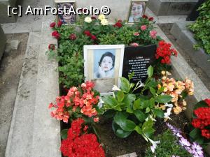 [P03] Annie Girardot, tot la Pere Lachaise.  » foto by mihaelavoicu
 - 
<span class="allrVoted glyphicon glyphicon-heart hidden" id="av1054930"></span>
<a class="m-l-10 hidden" id="sv1054930" onclick="voting_Foto_DelVot(,1054930,19912)" role="button">șterge vot <span class="glyphicon glyphicon-remove"></span></a>
<a id="v91054930" class=" c-red"  onclick="voting_Foto_SetVot(1054930)" role="button"><span class="glyphicon glyphicon-heart-empty"></span> <b>LIKE</b> = Votează poza</a> <img class="hidden"  id="f1054930W9" src="/imagini/loader.gif" border="0" /><span class="AjErrMes hidden" id="e1054930ErM"></span>