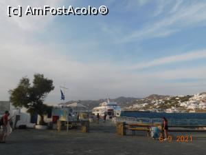 [P49] Mykonos, portul vechi: punctul de plecare către Delos » foto by irinad
 - 
<span class="allrVoted glyphicon glyphicon-heart hidden" id="av1264373"></span>
<a class="m-l-10 hidden" id="sv1264373" onclick="voting_Foto_DelVot(,1264373,19914)" role="button">șterge vot <span class="glyphicon glyphicon-remove"></span></a>
<a id="v91264373" class=" c-red"  onclick="voting_Foto_SetVot(1264373)" role="button"><span class="glyphicon glyphicon-heart-empty"></span> <b>LIKE</b> = Votează poza</a> <img class="hidden"  id="f1264373W9" src="/imagini/loader.gif" border="0" /><span class="AjErrMes hidden" id="e1264373ErM"></span>