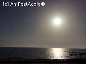 [P49] Eforie Sud - Nu e apus de soare, este doar ora 7.30 dimineata, dar poza este facuta (intentionat) privind direct spre soare si imi place ce a iesit » foto by mishu
 - 
<span class="allrVoted glyphicon glyphicon-heart hidden" id="av850757"></span>
<a class="m-l-10 hidden" id="sv850757" onclick="voting_Foto_DelVot(,850757,19965)" role="button">șterge vot <span class="glyphicon glyphicon-remove"></span></a>
<a id="v9850757" class=" c-red"  onclick="voting_Foto_SetVot(850757)" role="button"><span class="glyphicon glyphicon-heart-empty"></span> <b>LIKE</b> = Votează poza</a> <img class="hidden"  id="f850757W9" src="/imagini/loader.gif" border="0" /><span class="AjErrMes hidden" id="e850757ErM"></span>