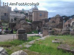 [P13] 13. Forumul Roman - În dreapta sunt ruinele Bazilicii Aemilia și în centru-spate, Curia, sediul Senatului Roman.  » foto by doinafil
 - 
<span class="allrVoted glyphicon glyphicon-heart hidden" id="av929156"></span>
<a class="m-l-10 hidden" id="sv929156" onclick="voting_Foto_DelVot(,929156,20020)" role="button">șterge vot <span class="glyphicon glyphicon-remove"></span></a>
<a id="v9929156" class=" c-red"  onclick="voting_Foto_SetVot(929156)" role="button"><span class="glyphicon glyphicon-heart-empty"></span> <b>LIKE</b> = Votează poza</a> <img class="hidden"  id="f929156W9" src="/imagini/loader.gif" border="0" /><span class="AjErrMes hidden" id="e929156ErM"></span>