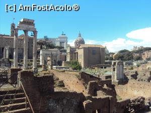 [P07] 7. Templul lui Castor și Pollux, în spate Arcul lui Septimius Severus și, pe fundal, un colț al clădirii Monumentului Victor Emanuel. » foto by doinafil
 - 
<span class="allrVoted glyphicon glyphicon-heart hidden" id="av931035"></span>
<a class="m-l-10 hidden" id="sv931035" onclick="voting_Foto_DelVot(,931035,20020)" role="button">șterge vot <span class="glyphicon glyphicon-remove"></span></a>
<a id="v9931035" class=" c-red"  onclick="voting_Foto_SetVot(931035)" role="button"><span class="glyphicon glyphicon-heart-empty"></span> <b>LIKE</b> = Votează poza</a> <img class="hidden"  id="f931035W9" src="/imagini/loader.gif" border="0" /><span class="AjErrMes hidden" id="e931035ErM"></span>