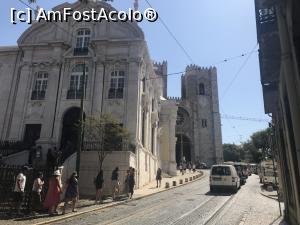 [P33] Igreja de Santo Antonio de Lisboa și in planul indepărtat Catedrala » foto by Mika
 - 
<span class="allrVoted glyphicon glyphicon-heart hidden" id="av1123838"></span>
<a class="m-l-10 hidden" id="sv1123838" onclick="voting_Foto_DelVot(,1123838,20046)" role="button">șterge vot <span class="glyphicon glyphicon-remove"></span></a>
<a id="v91123838" class=" c-red"  onclick="voting_Foto_SetVot(1123838)" role="button"><span class="glyphicon glyphicon-heart-empty"></span> <b>LIKE</b> = Votează poza</a> <img class="hidden"  id="f1123838W9" src="/imagini/loader.gif" border="0" /><span class="AjErrMes hidden" id="e1123838ErM"></span>