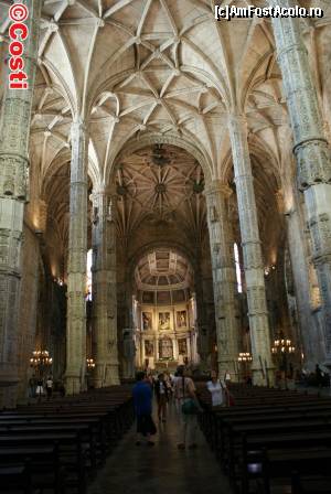 [P26] Interior din poetul Igreja de Santa Maria. Vedere spre altar. » foto by Costi
 - 
<span class="allrVoted glyphicon glyphicon-heart hidden" id="av502185"></span>
<a class="m-l-10 hidden" id="sv502185" onclick="voting_Foto_DelVot(,502185,20047)" role="button">șterge vot <span class="glyphicon glyphicon-remove"></span></a>
<a id="v9502185" class=" c-red"  onclick="voting_Foto_SetVot(502185)" role="button"><span class="glyphicon glyphicon-heart-empty"></span> <b>LIKE</b> = Votează poza</a> <img class="hidden"  id="f502185W9" src="/imagini/loader.gif" border="0" /><span class="AjErrMes hidden" id="e502185ErM"></span>