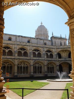 [P20] Claustrul Mosteiro dos Jerónimos » foto by irinad
 - 
<span class="allrVoted glyphicon glyphicon-heart hidden" id="av1224303"></span>
<a class="m-l-10 hidden" id="sv1224303" onclick="voting_Foto_DelVot(,1224303,20047)" role="button">șterge vot <span class="glyphicon glyphicon-remove"></span></a>
<a id="v91224303" class=" c-red"  onclick="voting_Foto_SetVot(1224303)" role="button"><span class="glyphicon glyphicon-heart-empty"></span> <b>LIKE</b> = Votează poza</a> <img class="hidden"  id="f1224303W9" src="/imagini/loader.gif" border="0" /><span class="AjErrMes hidden" id="e1224303ErM"></span>