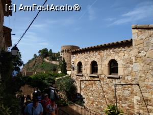 [P79] Villa Vela, Tossa de Mar.  » foto by maryka
 - 
<span class="allrVoted glyphicon glyphicon-heart hidden" id="av1113801"></span>
<a class="m-l-10 hidden" id="sv1113801" onclick="voting_Foto_DelVot(,1113801,20055)" role="button">șterge vot <span class="glyphicon glyphicon-remove"></span></a>
<a id="v91113801" class=" c-red"  onclick="voting_Foto_SetVot(1113801)" role="button"><span class="glyphicon glyphicon-heart-empty"></span> <b>LIKE</b> = Votează poza</a> <img class="hidden"  id="f1113801W9" src="/imagini/loader.gif" border="0" /><span class="AjErrMes hidden" id="e1113801ErM"></span>