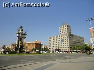 [P08] Plaça d' Espanya, vedere spre fântâna centrală, Plaza Hotel, parte din Biblioteca Artur Martorell.  » foto by maryka
 - 
<span class="allrVoted glyphicon glyphicon-heart hidden" id="av1116824"></span>
<a class="m-l-10 hidden" id="sv1116824" onclick="voting_Foto_DelVot(,1116824,20055)" role="button">șterge vot <span class="glyphicon glyphicon-remove"></span></a>
<a id="v91116824" class=" c-red"  onclick="voting_Foto_SetVot(1116824)" role="button"><span class="glyphicon glyphicon-heart-empty"></span> <b>LIKE</b> = Votează poza</a> <img class="hidden"  id="f1116824W9" src="/imagini/loader.gif" border="0" /><span class="AjErrMes hidden" id="e1116824ErM"></span>