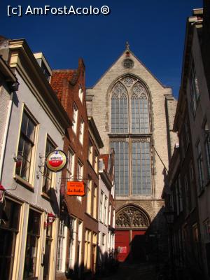 [P15] Leiden. Pieterskerk, principala biserica a orasului » foto by Radu Tudoran
 - 
<span class="allrVoted glyphicon glyphicon-heart hidden" id="av728612"></span>
<a class="m-l-10 hidden" id="sv728612" onclick="voting_Foto_DelVot(,728612,20151)" role="button">șterge vot <span class="glyphicon glyphicon-remove"></span></a>
<a id="v9728612" class=" c-red"  onclick="voting_Foto_SetVot(728612)" role="button"><span class="glyphicon glyphicon-heart-empty"></span> <b>LIKE</b> = Votează poza</a> <img class="hidden"  id="f728612W9" src="/imagini/loader.gif" border="0" /><span class="AjErrMes hidden" id="e728612ErM"></span>