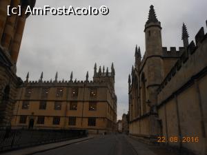 [P17] Oxford - În campusul celei mai vechi universități din Anglia.  » foto by iulianic
 - 
<span class="allrVoted glyphicon glyphicon-heart hidden" id="av811677"></span>
<a class="m-l-10 hidden" id="sv811677" onclick="voting_Foto_DelVot(,811677,20161)" role="button">șterge vot <span class="glyphicon glyphicon-remove"></span></a>
<a id="v9811677" class=" c-red"  onclick="voting_Foto_SetVot(811677)" role="button"><span class="glyphicon glyphicon-heart-empty"></span> <b>LIKE</b> = Votează poza</a> <img class="hidden"  id="f811677W9" src="/imagini/loader.gif" border="0" /><span class="AjErrMes hidden" id="e811677ErM"></span>