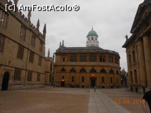 [P18] Oxford - În campusul celei mai vechi universități din Anglia.  » foto by iulianic
 - 
<span class="allrVoted glyphicon glyphicon-heart hidden" id="av811678"></span>
<a class="m-l-10 hidden" id="sv811678" onclick="voting_Foto_DelVot(,811678,20161)" role="button">șterge vot <span class="glyphicon glyphicon-remove"></span></a>
<a id="v9811678" class=" c-red"  onclick="voting_Foto_SetVot(811678)" role="button"><span class="glyphicon glyphicon-heart-empty"></span> <b>LIKE</b> = Votează poza</a> <img class="hidden"  id="f811678W9" src="/imagini/loader.gif" border="0" /><span class="AjErrMes hidden" id="e811678ErM"></span>