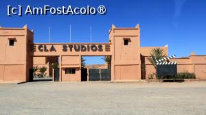 [P25] Ouarzazate. Unul din studiouri, cel inchis. » foto by DanSta
 - 
<span class="allrVoted glyphicon glyphicon-heart hidden" id="av1481517"></span>
<a class="m-l-10 hidden" id="sv1481517" onclick="voting_Foto_DelVot(,1481517,20176)" role="button">șterge vot <span class="glyphicon glyphicon-remove"></span></a>
<a id="v91481517" class=" c-red"  onclick="voting_Foto_SetVot(1481517)" role="button"><span class="glyphicon glyphicon-heart-empty"></span> <b>LIKE</b> = Votează poza</a> <img class="hidden"  id="f1481517W9" src="/imagini/loader.gif" border="0" /><span class="AjErrMes hidden" id="e1481517ErM"></span>