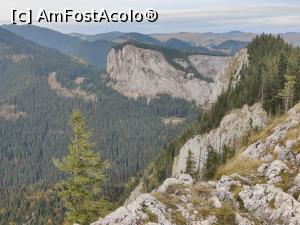 [P29] Circuit Vârful Piatra Ghilcoș (1376 metri) din Lacul Roșu -Traseul turistic “Belvedere Ghilcoș” , în dreapta, Vf Suhardul Mic » foto by Dana2008
 - 
<span class="allrVoted glyphicon glyphicon-heart hidden" id="av1202995"></span>
<a class="m-l-10 hidden" id="sv1202995" onclick="voting_Foto_DelVot(,1202995,20181)" role="button">șterge vot <span class="glyphicon glyphicon-remove"></span></a>
<a id="v91202995" class=" c-red"  onclick="voting_Foto_SetVot(1202995)" role="button"><span class="glyphicon glyphicon-heart-empty"></span> <b>LIKE</b> = Votează poza</a> <img class="hidden"  id="f1202995W9" src="/imagini/loader.gif" border="0" /><span class="AjErrMes hidden" id="e1202995ErM"></span>