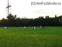 [P13] Donaupark- un meci de fotbal » foto by dannek
 - 
<span class="allrVoted glyphicon glyphicon-heart hidden" id="av80678"></span>
<a class="m-l-10 hidden" id="sv80678" onclick="voting_Foto_DelVot(,80678,20236)" role="button">șterge vot <span class="glyphicon glyphicon-remove"></span></a>
<a id="v980678" class=" c-red"  onclick="voting_Foto_SetVot(80678)" role="button"><span class="glyphicon glyphicon-heart-empty"></span> <b>LIKE</b> = Votează poza</a> <img class="hidden"  id="f80678W9" src="/imagini/loader.gif" border="0" /><span class="AjErrMes hidden" id="e80678ErM"></span>