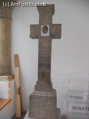 [P05] crucea de la mormantul lui Popa Sapca » foto by zlatna
 - 
<span class="allrVoted glyphicon glyphicon-heart hidden" id="av802034"></span>
<a class="m-l-10 hidden" id="sv802034" onclick="voting_Foto_DelVot(,802034,20289)" role="button">șterge vot <span class="glyphicon glyphicon-remove"></span></a>
<a id="v9802034" class=" c-red"  onclick="voting_Foto_SetVot(802034)" role="button"><span class="glyphicon glyphicon-heart-empty"></span> <b>LIKE</b> = Votează poza</a> <img class="hidden"  id="f802034W9" src="/imagini/loader.gif" border="0" /><span class="AjErrMes hidden" id="e802034ErM"></span>