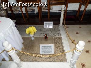 [P13] Mormintele mamei şi bunicului domnitorului Constantin Brâncoveanu.  » foto by Safta Radu
 - 
<span class="allrVoted glyphicon glyphicon-heart hidden" id="av738689"></span>
<a class="m-l-10 hidden" id="sv738689" onclick="voting_Foto_DelVot(,738689,20289)" role="button">șterge vot <span class="glyphicon glyphicon-remove"></span></a>
<a id="v9738689" class=" c-red"  onclick="voting_Foto_SetVot(738689)" role="button"><span class="glyphicon glyphicon-heart-empty"></span> <b>LIKE</b> = Votează poza</a> <img class="hidden"  id="f738689W9" src="/imagini/loader.gif" border="0" /><span class="AjErrMes hidden" id="e738689ErM"></span>