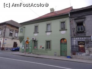 [P77] Petrovaradin, Cetatea de jos: clădire de pe strada Beogradska (se pare că aceasta este clădirea fostului restaurant ”Copacul verde” » foto by mariana.olaru
 - 
<span class="allrVoted glyphicon glyphicon-heart hidden" id="av878491"></span>
<a class="m-l-10 hidden" id="sv878491" onclick="voting_Foto_DelVot(,878491,20351)" role="button">șterge vot <span class="glyphicon glyphicon-remove"></span></a>
<a id="v9878491" class=" c-red"  onclick="voting_Foto_SetVot(878491)" role="button"><span class="glyphicon glyphicon-heart-empty"></span> <b>LIKE</b> = Votează poza</a> <img class="hidden"  id="f878491W9" src="/imagini/loader.gif" border="0" /><span class="AjErrMes hidden" id="e878491ErM"></span>