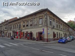 [P78] Petrovaradin, Cetatea de jos: clădire de pe strada Beogradska, încă funcțională » foto by mariana.olaru
 - 
<span class="allrVoted glyphicon glyphicon-heart hidden" id="av878493"></span>
<a class="m-l-10 hidden" id="sv878493" onclick="voting_Foto_DelVot(,878493,20351)" role="button">șterge vot <span class="glyphicon glyphicon-remove"></span></a>
<a id="v9878493" class=" c-red"  onclick="voting_Foto_SetVot(878493)" role="button"><span class="glyphicon glyphicon-heart-empty"></span> <b>LIKE</b> = Votează poza</a> <img class="hidden"  id="f878493W9" src="/imagini/loader.gif" border="0" /><span class="AjErrMes hidden" id="e878493ErM"></span>