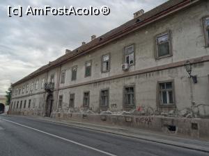 [P80] Petrovaradin, Cetatea de jos: clădire de pe strada Beogradska (depozitul Provijantski)  » foto by mariana.olaru
 - 
<span class="allrVoted glyphicon glyphicon-heart hidden" id="av878495"></span>
<a class="m-l-10 hidden" id="sv878495" onclick="voting_Foto_DelVot(,878495,20351)" role="button">șterge vot <span class="glyphicon glyphicon-remove"></span></a>
<a id="v9878495" class=" c-red"  onclick="voting_Foto_SetVot(878495)" role="button"><span class="glyphicon glyphicon-heart-empty"></span> <b>LIKE</b> = Votează poza</a> <img class="hidden"  id="f878495W9" src="/imagini/loader.gif" border="0" /><span class="AjErrMes hidden" id="e878495ErM"></span>