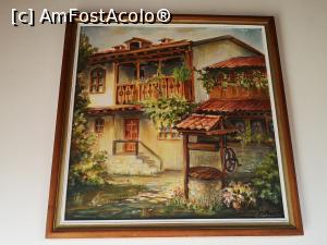 [P19] Tabloul de pe balcon înfățișează chiar casa în care locuim, pe vremea când nu avea încă un etaj construit deasupra!  » foto by crismis
 - 
<span class="allrVoted glyphicon glyphicon-heart hidden" id="av1071816"></span>
<a class="m-l-10 hidden" id="sv1071816" onclick="voting_Foto_DelVot(,1071816,20413)" role="button">șterge vot <span class="glyphicon glyphicon-remove"></span></a>
<a id="v91071816" class=" c-red"  onclick="voting_Foto_SetVot(1071816)" role="button"><span class="glyphicon glyphicon-heart-empty"></span> <b>LIKE</b> = Votează poza</a> <img class="hidden"  id="f1071816W9" src="/imagini/loader.gif" border="0" /><span class="AjErrMes hidden" id="e1071816ErM"></span>