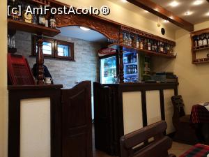 [P27] Imagine din restaurant - barul » foto by crismis
 - 
<span class="allrVoted glyphicon glyphicon-heart hidden" id="av1071824"></span>
<a class="m-l-10 hidden" id="sv1071824" onclick="voting_Foto_DelVot(,1071824,20413)" role="button">șterge vot <span class="glyphicon glyphicon-remove"></span></a>
<a id="v91071824" class=" c-red"  onclick="voting_Foto_SetVot(1071824)" role="button"><span class="glyphicon glyphicon-heart-empty"></span> <b>LIKE</b> = Votează poza</a> <img class="hidden"  id="f1071824W9" src="/imagini/loader.gif" border="0" /><span class="AjErrMes hidden" id="e1071824ErM"></span>