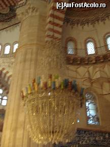 [P12] Un minunat candelabru din interiorul moscheeii selimiye » foto by ileanaxperta*
 - 
<span class="allrVoted glyphicon glyphicon-heart hidden" id="av85914"></span>
<a class="m-l-10 hidden" id="sv85914" onclick="voting_Foto_DelVot(,85914,20415)" role="button">șterge vot <span class="glyphicon glyphicon-remove"></span></a>
<a id="v985914" class=" c-red"  onclick="voting_Foto_SetVot(85914)" role="button"><span class="glyphicon glyphicon-heart-empty"></span> <b>LIKE</b> = Votează poza</a> <img class="hidden"  id="f85914W9" src="/imagini/loader.gif" border="0" /><span class="AjErrMes hidden" id="e85914ErM"></span>
