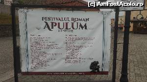 [P01] Festivalul Roman Apulum 2015 - banerul conținând programul festivalului.  » foto by bogumil
 - 
<span class="allrVoted glyphicon glyphicon-heart hidden" id="av613576"></span>
<a class="m-l-10 hidden" id="sv613576" onclick="voting_Foto_DelVot(,613576,20510)" role="button">șterge vot <span class="glyphicon glyphicon-remove"></span></a>
<a id="v9613576" class=" c-red"  onclick="voting_Foto_SetVot(613576)" role="button"><span class="glyphicon glyphicon-heart-empty"></span> <b>LIKE</b> = Votează poza</a> <img class="hidden"  id="f613576W9" src="/imagini/loader.gif" border="0" /><span class="AjErrMes hidden" id="e613576ErM"></span>