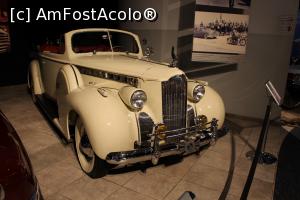 [P16] Amman, Muzeul Automobilelor Regale, Packard, 1940, pe ecran Regele Hussein primește onorul de la beduinii călări și cămilele lor » foto by mprofeanu
 - 
<span class="allrVoted glyphicon glyphicon-heart hidden" id="av1033353"></span>
<a class="m-l-10 hidden" id="sv1033353" onclick="voting_Foto_DelVot(,1033353,20516)" role="button">șterge vot <span class="glyphicon glyphicon-remove"></span></a>
<a id="v91033353" class=" c-red"  onclick="voting_Foto_SetVot(1033353)" role="button"><span class="glyphicon glyphicon-heart-empty"></span> <b>LIKE</b> = Votează poza</a> <img class="hidden"  id="f1033353W9" src="/imagini/loader.gif" border="0" /><span class="AjErrMes hidden" id="e1033353ErM"></span>