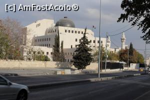 [P57] Amman, Strada Suleiman Al Nabulsi, Ministerul de Justiție, în stânga se văd minaretele Moscheii Abdulah I » foto by mprofeanu
 - 
<span class="allrVoted glyphicon glyphicon-heart hidden" id="av1037248"></span>
<a class="m-l-10 hidden" id="sv1037248" onclick="voting_Foto_DelVot(,1037248,20516)" role="button">șterge vot <span class="glyphicon glyphicon-remove"></span></a>
<a id="v91037248" class=" c-red"  onclick="voting_Foto_SetVot(1037248)" role="button"><span class="glyphicon glyphicon-heart-empty"></span> <b>LIKE</b> = Votează poza</a> <img class="hidden"  id="f1037248W9" src="/imagini/loader.gif" border="0" /><span class="AjErrMes hidden" id="e1037248ErM"></span>