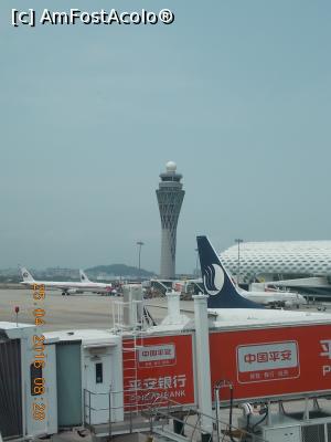 [P16] Shenzhen, Aeroportul Internațional Bao'an, Turnul de control seamănă puțin cu cel din Singapore » foto by mprofeanu
 - 
<span class="allrVoted glyphicon glyphicon-heart hidden" id="av768766"></span>
<a class="m-l-10 hidden" id="sv768766" onclick="voting_Foto_DelVot(,768766,20643)" role="button">șterge vot <span class="glyphicon glyphicon-remove"></span></a>
<a id="v9768766" class=" c-red"  onclick="voting_Foto_SetVot(768766)" role="button"><span class="glyphicon glyphicon-heart-empty"></span> <b>LIKE</b> = Votează poza</a> <img class="hidden"  id="f768766W9" src="/imagini/loader.gif" border="0" /><span class="AjErrMes hidden" id="e768766ErM"></span>